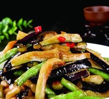 Eggplant and Green Bean Stir-Fry