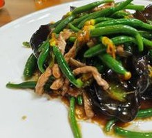 Shredded Pork with Cucumber Noodles