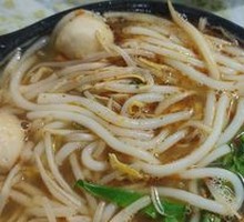 Crossing-the-bridge Rice Noodles