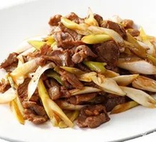 Stir-Fried Lamb with Garlic