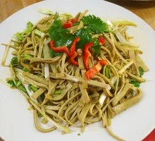 Stir-fried Tofu Skin Salad