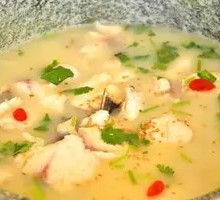 Clear Soup Stone Pot Fish
