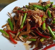 Bamboo Mushroom Stir-Fried Beef Tripe