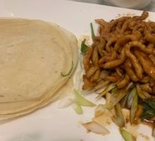 Sweet Soy Sauce Shredded Pork Wrapped in Pancakes