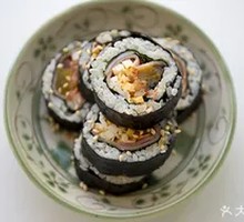 Kimchi Bacon Seaweed Rice Roll