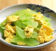 Stir-fried Lettuce with Eggs