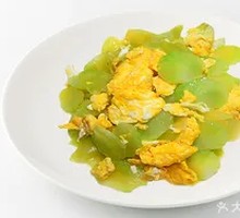 Stir-fried Lettuce with Eggs