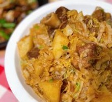 Pork Stewed with Sauerkraut