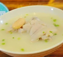 Snow Bean Pig Trotter