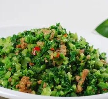 Pickled Mustard Greens Stir-Fried with Pork Strips