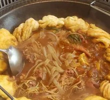 Stir-Fried Chicken in Iron Pot