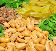 Ji's Spicy Sour Noodles