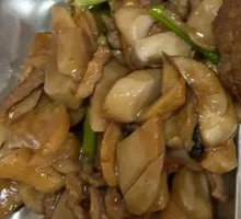 Stir-fried Pork with King Oyster Mushrooms