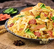 Cured Sausage and Egg Stir-Fried Noodles