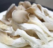 Fried Five-Spice Button Mushrooms