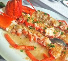 Steamed Boston Lobster with Garlic Noodles