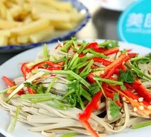 Stir-fried Tofu Skin Salad