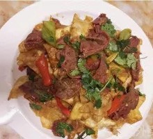Braised Flatbread Stir-Fry with Beef