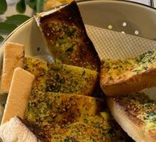 Borscht Garlic Bread