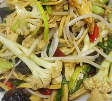 Zaozhuang Stir-Fried Mixed Vegetables