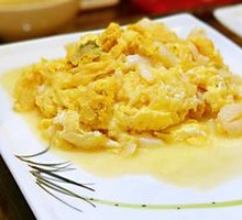 Stir-Fried Crab-Like Dish