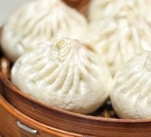 Lotus Leaf Steamed Dumplings with Soup