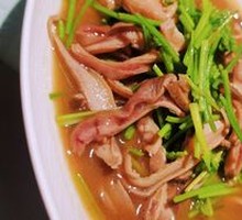 Stir-fried Tripe with Mustard Greens