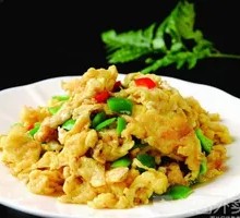 Stir-fried Eggs with Green Chili and Fermented Black Beans