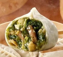 Sea Lettuce with Pork Dices and Sizzle