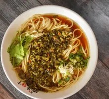 Bone Broth Sour Cabbage Noodles