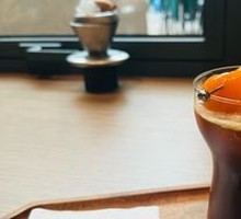 Yellow Apricot American