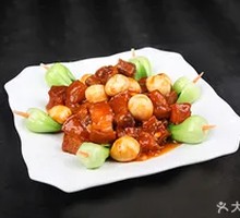 Braised Pork with Quail Eggs