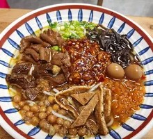 Family Feast Rice Noodles