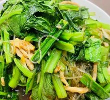 Small Chinese Cabbage with Shredded Pork and Vermicelli