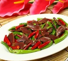 Stir-Fried Chicken Gizzard with Hangzhou Pepper
