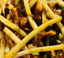 Fish-Flavored Shredded Pork