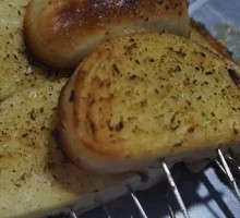 Grilled Steamed Bun Slices