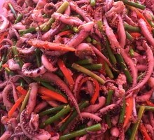 Garlic Shoots with Squid Tentacles