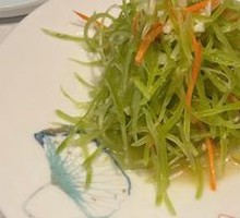 Cold-mixed lettuce strips
