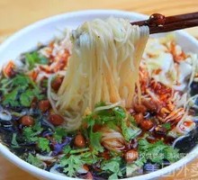 Spicy Beef Kimchi Noodles