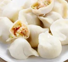 Fresh Pork Dumplings with Chinese Cabbage