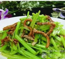 Stir-fried celery with pork
