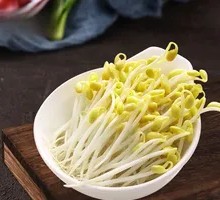 Mung Bean Sprouts