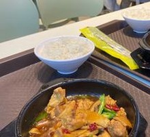 Yang Mingyu Braised Chicken Rice