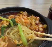 Sandoori Noodle in Clay Pot