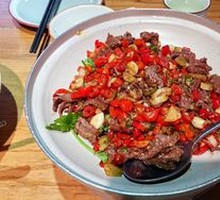 Stir-Fried Beef with Yellow Onion