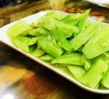 Crisp Cucumber Salad