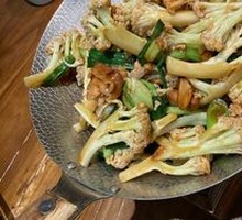 Spicy Cauliflower in Hot Pot