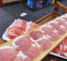 Hand-Pressed Fresh Beef Tenderloin