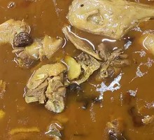 Stewed Old Goose in Iron Pot